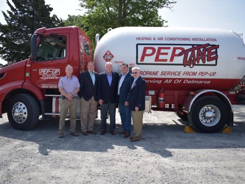 peppers-mcmahans-propane-service-truck-image