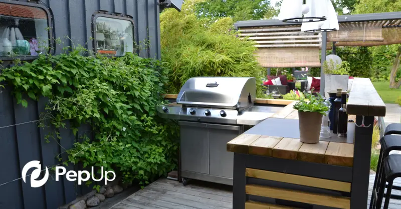 Image of a propane outdoor kitchen in a blog of kitchen design tips from PepUp.